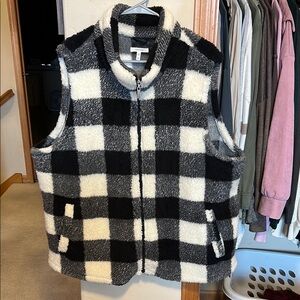 Black and White Checkered Sherpa Vest